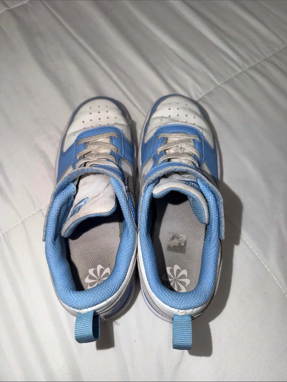 Nike Kids Blue and White Low-Top Sneakers with Hook-and-Loop Strap